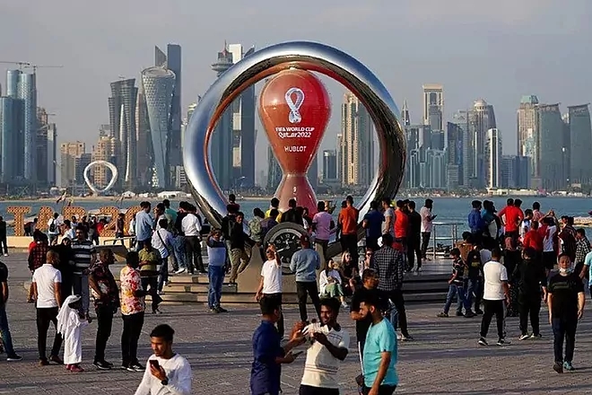 2022年世界杯：为什么在卡塔尔举行，为什么在冬天举行?