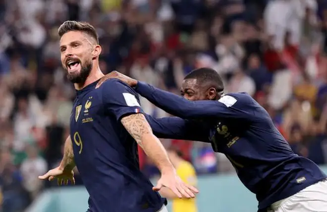 法国2:1丹麦，世界杯战平：法国打破魔咒提前出线