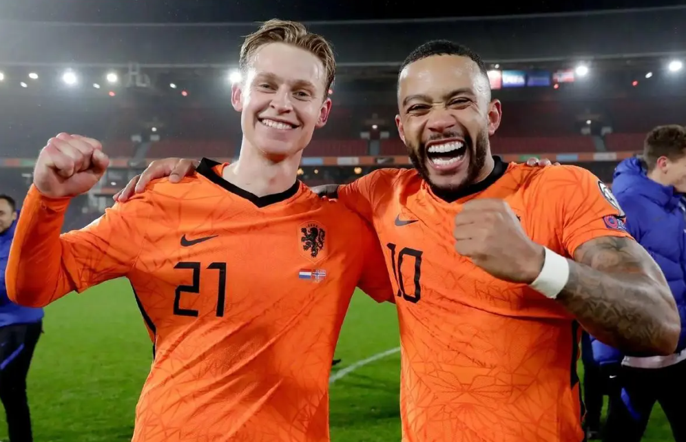 荷兰国家队球员大名单，荷兰国家队有几位来自德甲球队？