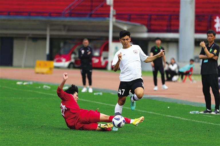 中乙赛事：湖南湘涛对阵广东广州豹、陕西联合对阵湖北青年星