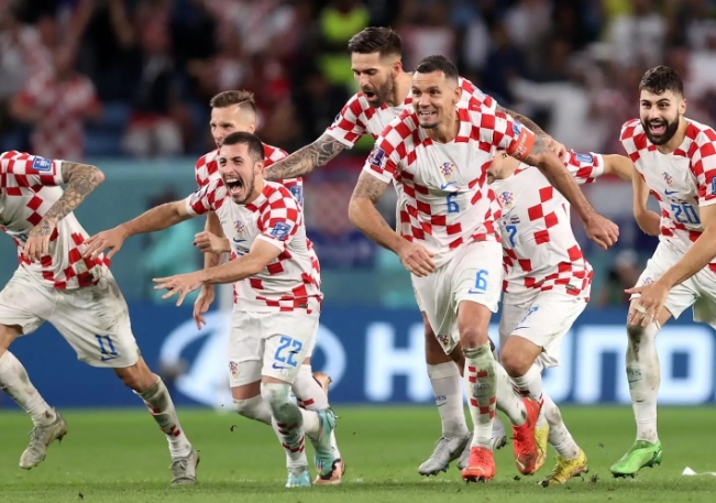 欧洲杯直播：西班牙 vs 克罗地亚，强强对话，细节决定成败